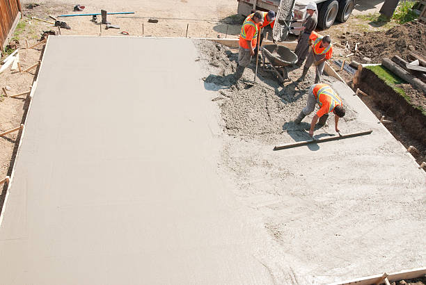 Best Concrete Sidewalk Installation in Brooksville, MS